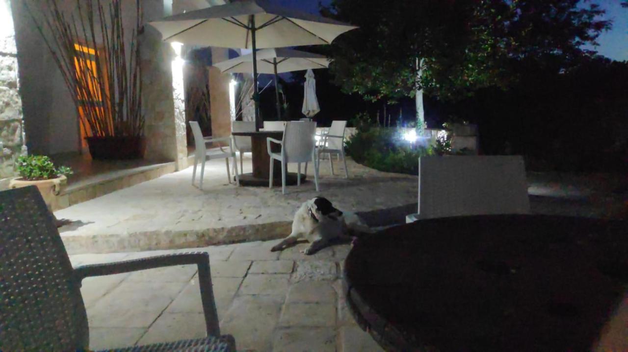 مبيت وإفطار ألبيروبيللو Le Corti Del Casale المظهر الخارجي الصورة